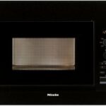 Микроволновая печь Miele M 8260 B